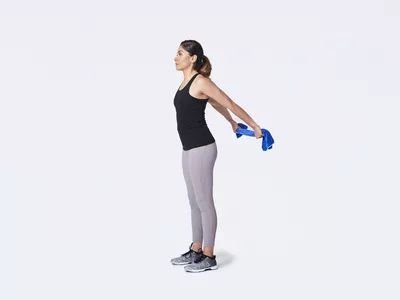 pectoral muscle towel stretch