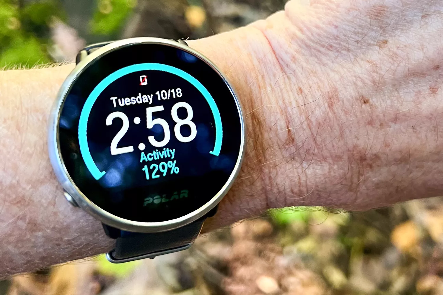 Person wearing Polar Ignite 3