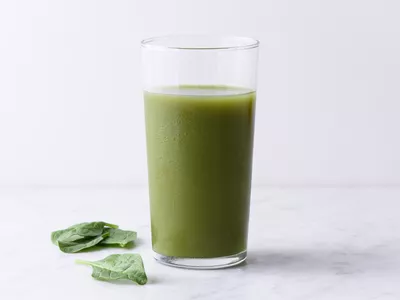 green juice with spinach