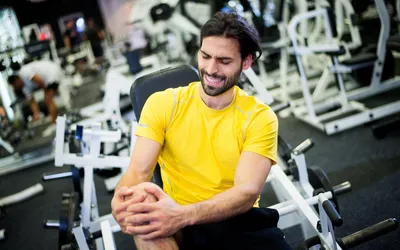 Knee injury in the gym