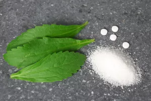 Stevia leaves, powder and tablets 