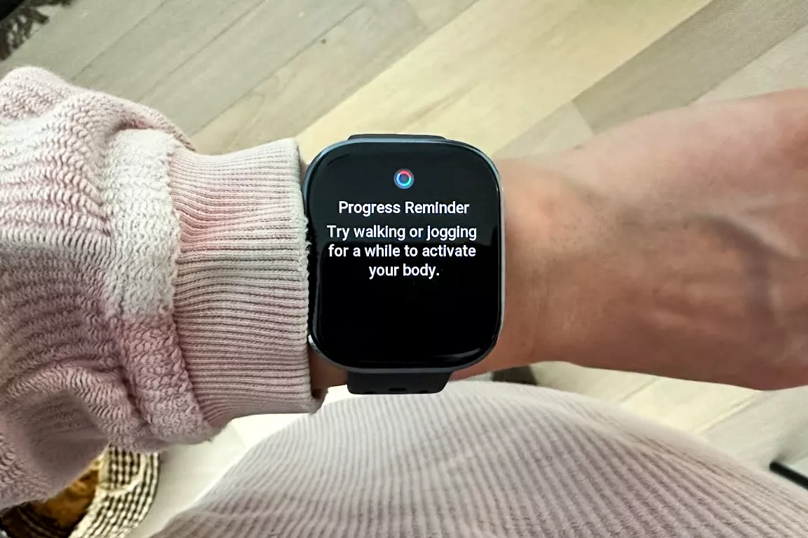 A progress reminder display on the Amazfit Bip 6 Smartwatch