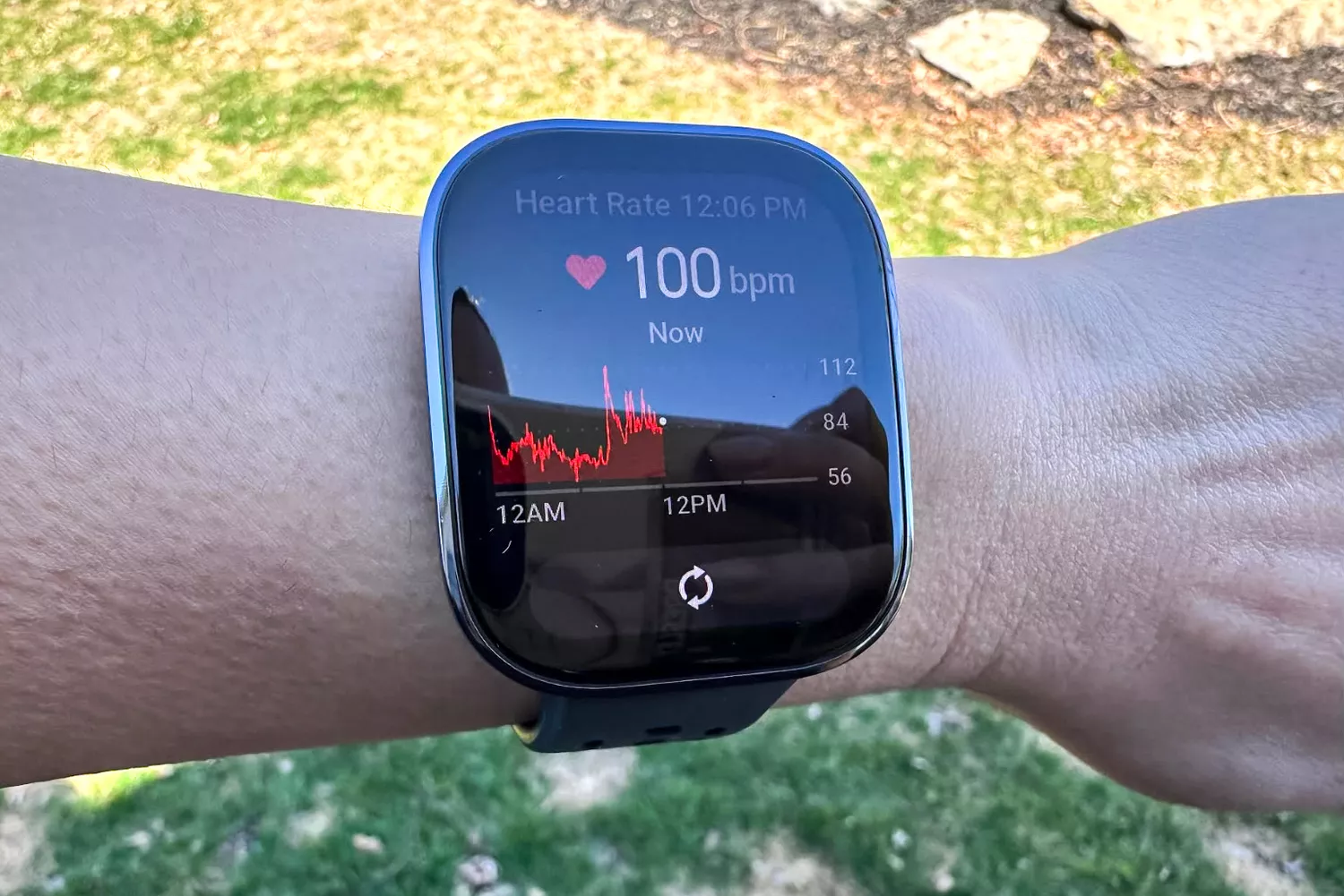 A heart rate tracker on the Amazfit Bip 6 Smartwatch