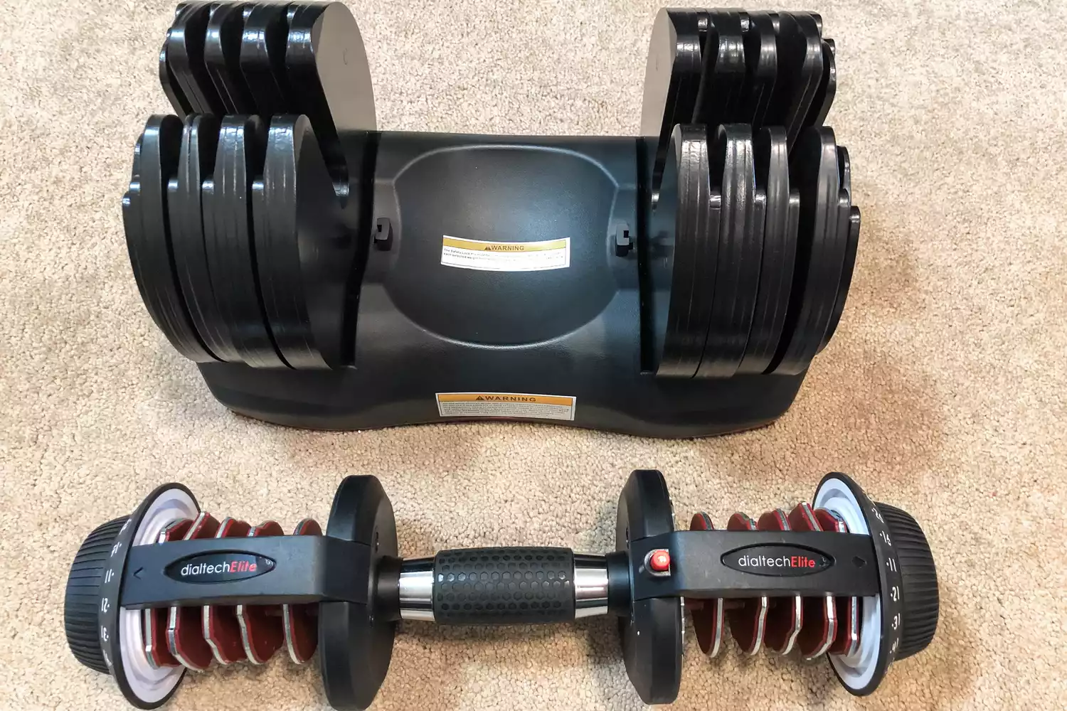 The Ativafit Adjustable Dumbbell Set and base