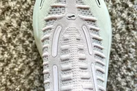 The elastic on the top of the Brooks Women's Glycerin 22 SE Running Shoes