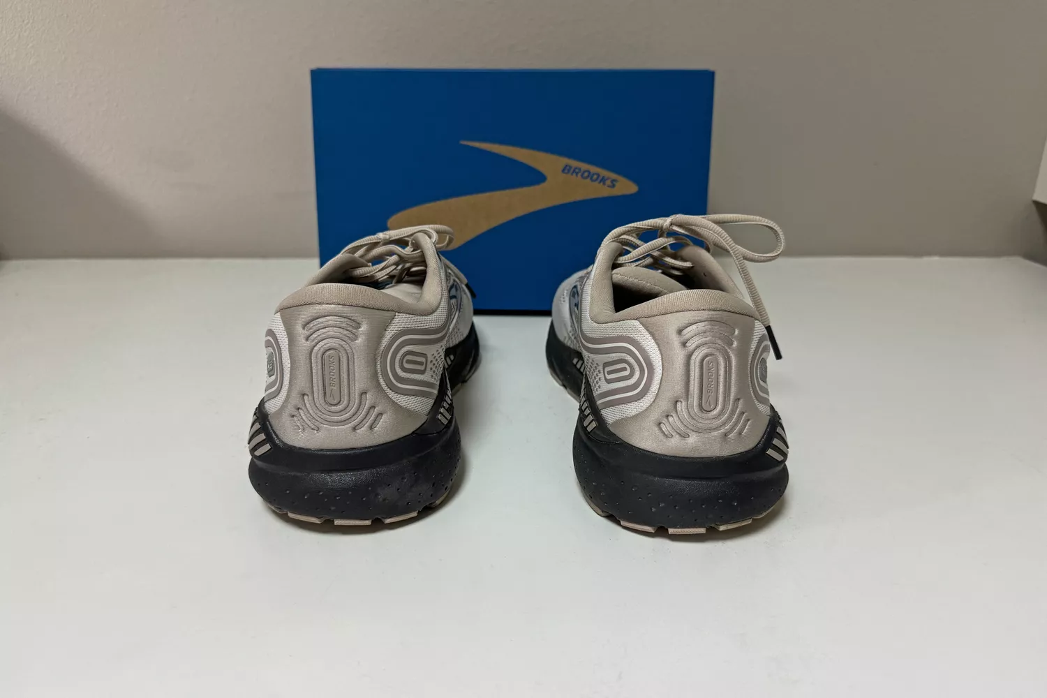 The back of the Brooks Men's Beast GTS 23 Running Shoes