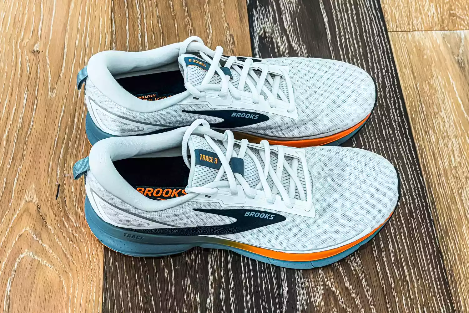 An overhead view of the Brooks Men's Trace 3 Road Running Shoes