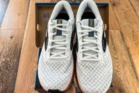 Brooks Trace 3 - Men on shoe box