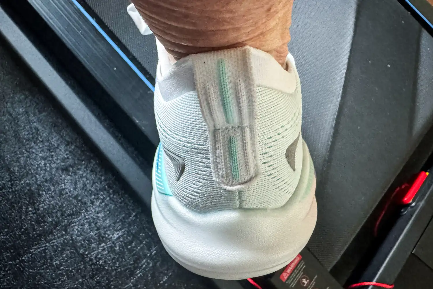 The back of the Brooks Women's Glycerin GTS 22 Running Shoe