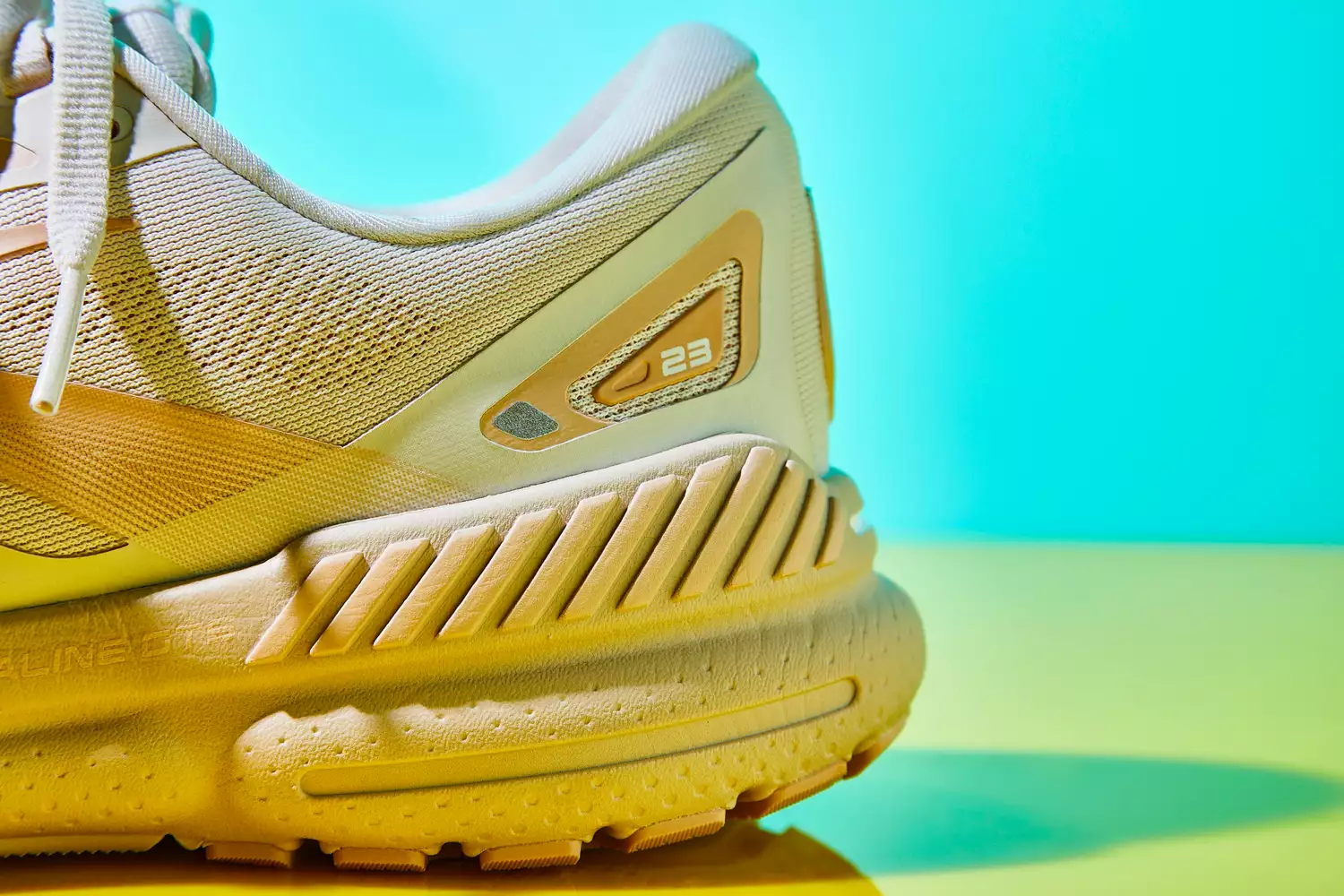 A close up of the back half of the Brooks Adrenaline GTS 23