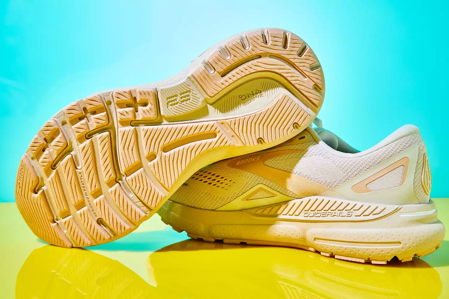 A close up of the sole of the Brooks Adrenaline GTS 23 sneakers