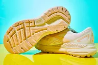 A close up of the sole of the Brooks Adrenaline GTS 23 sneakers