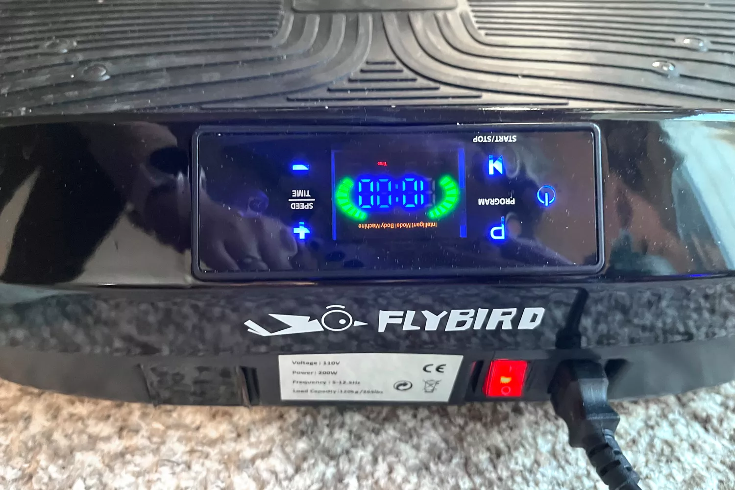 The digital display on the Flybird Mini Vibration Plate
