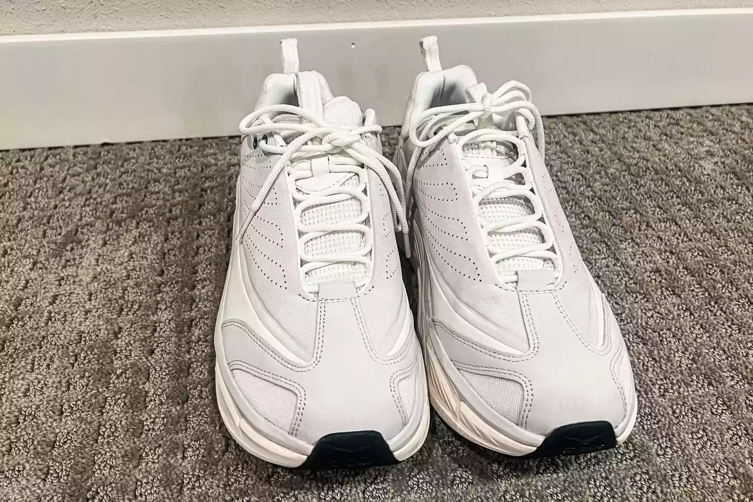 Hoka Elevon X on carpet