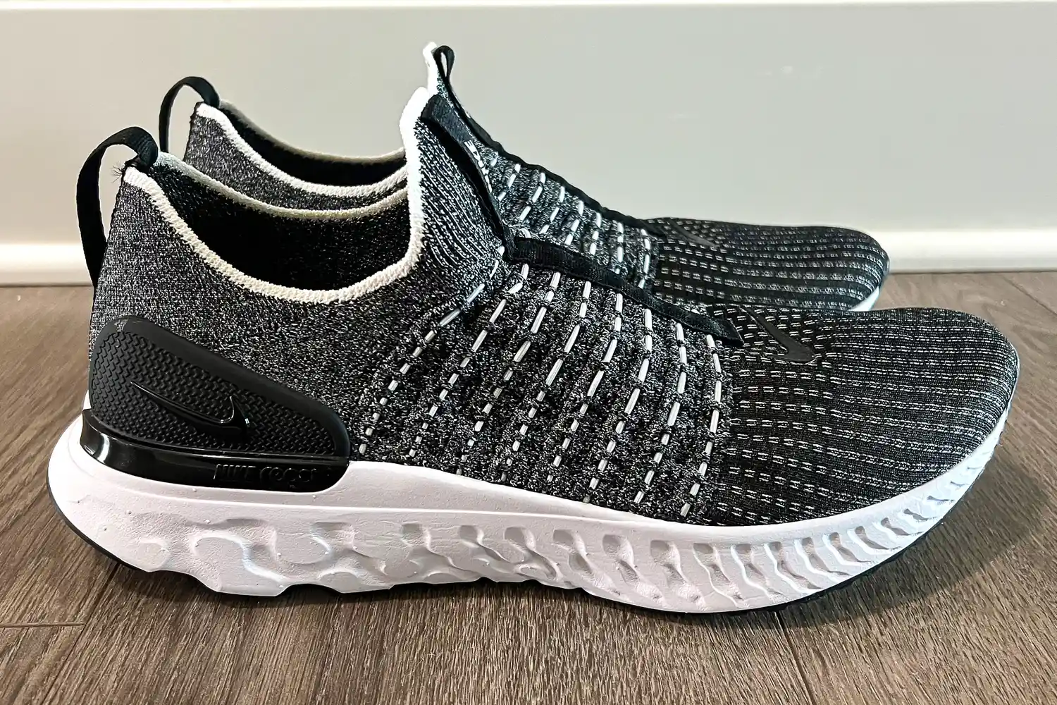 A side view of the Nike React Phantom Run 2 Men's Road Running Shoes