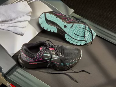 Brooks Glycerin GTS 20 on treadmill