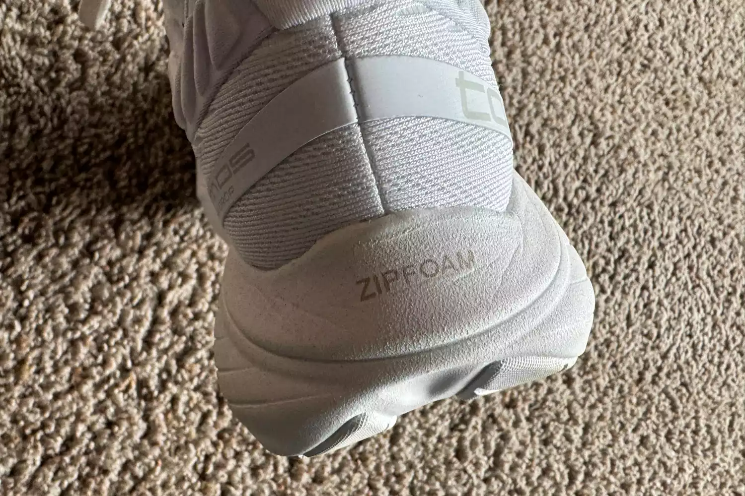 The back of the Topo Athletic Women's Atmos Running Shoes