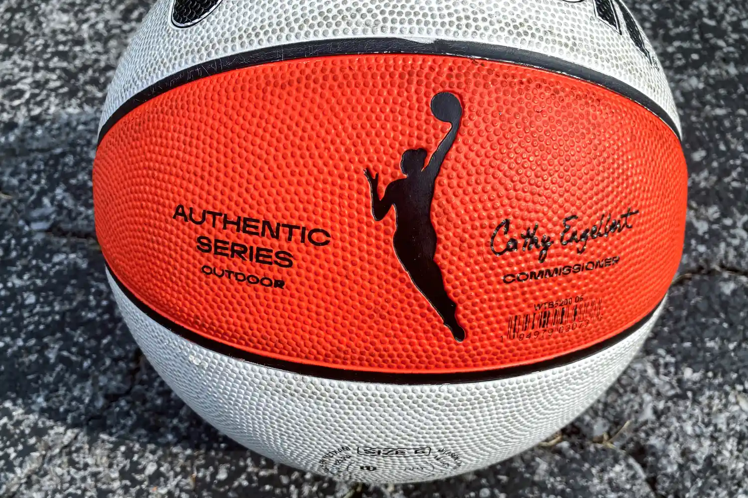 The front of the Wilson WNBA Authentic Outdoor Basketball