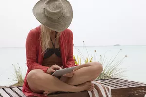 woman with stomach rolls sitting down